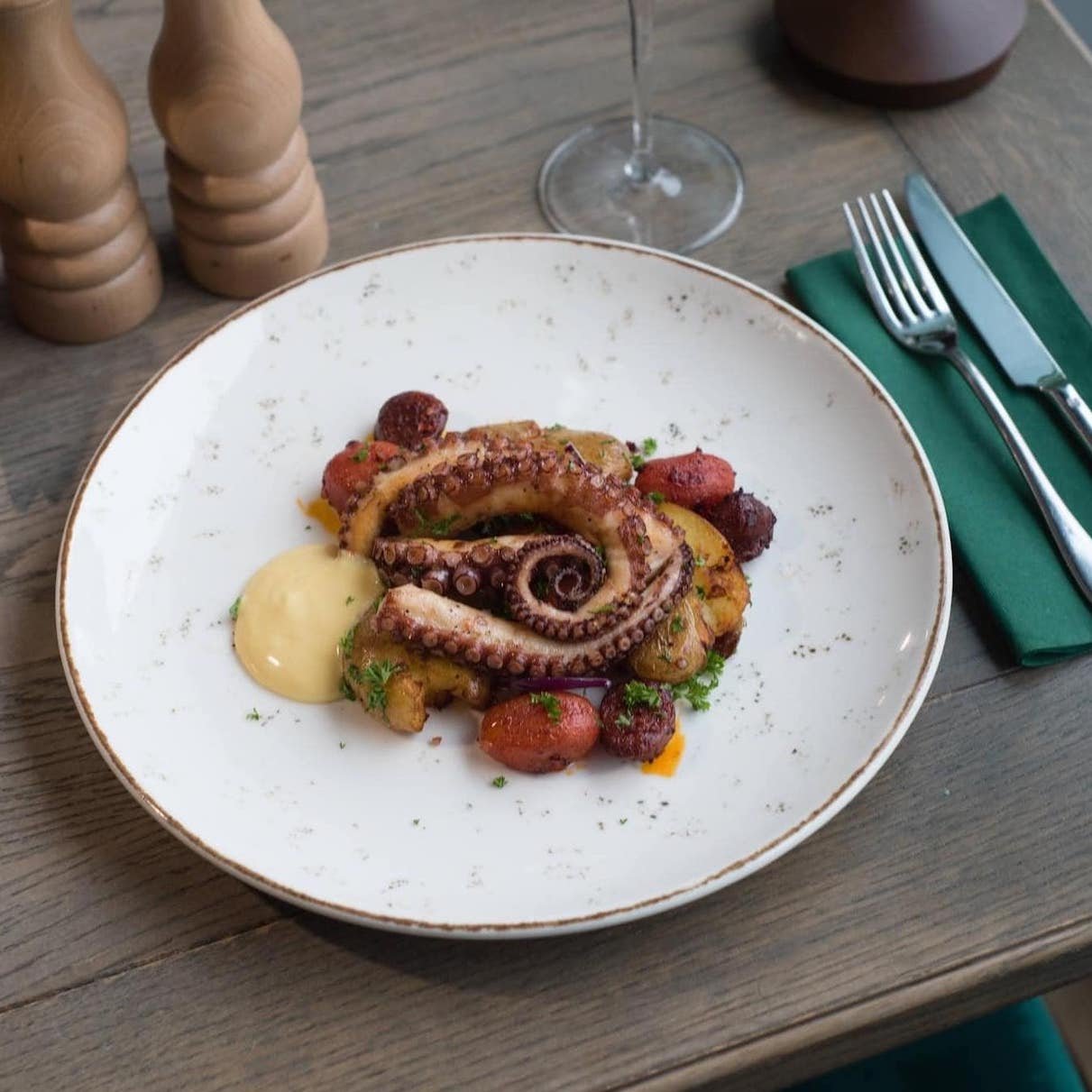 restoranai_marijampoleje_kur_pavalgyti_ten_vynine